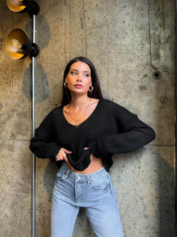 Siyah Pretty V Yaka Kazak
