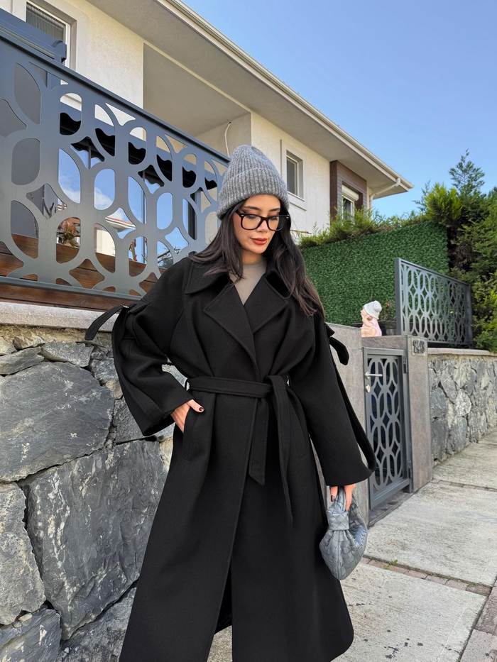 Siyah Yün Karışımlı Sleeve Pocket Kaban