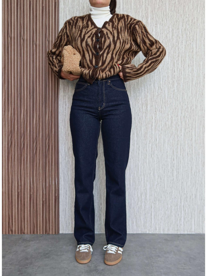 Straight Fit Jean