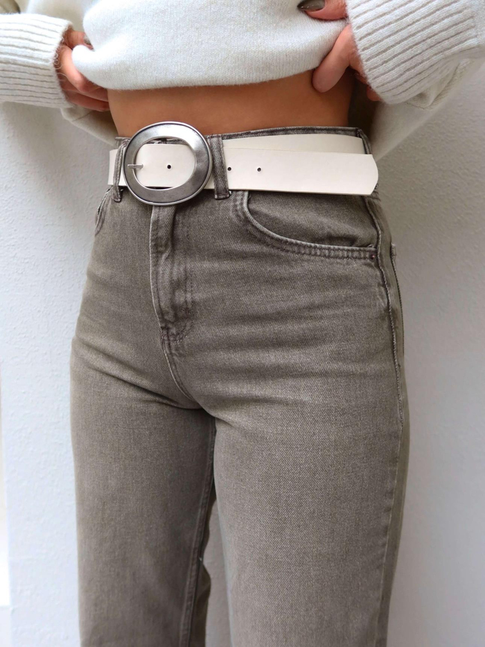 Straight Paça Kesik Jean