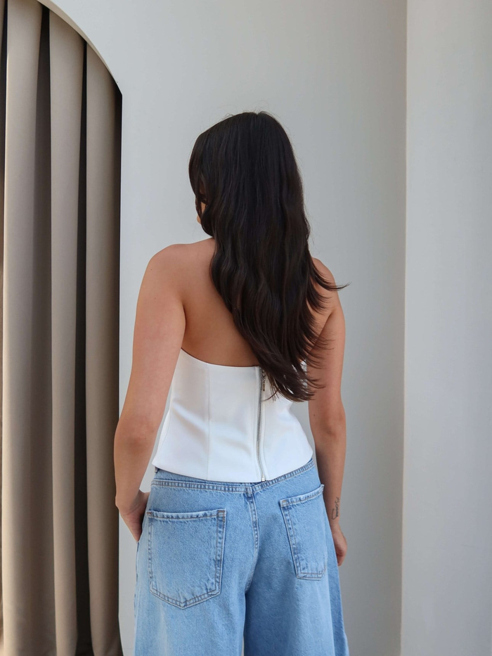 Süs Düğmeli Halter Yaka Bluz