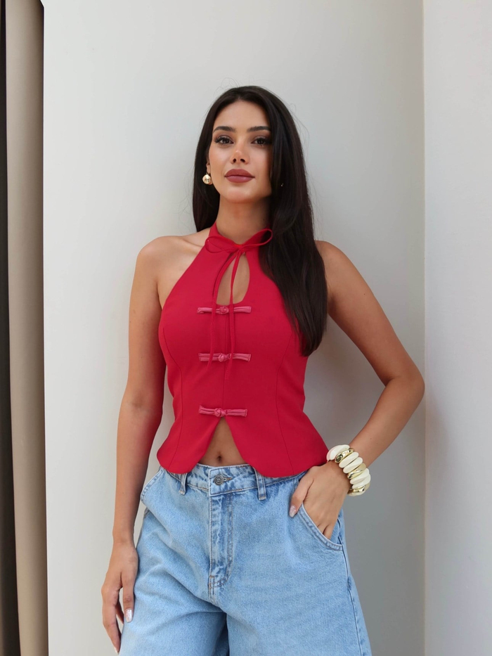 Süs Düğmeli Halter Yaka Bluz