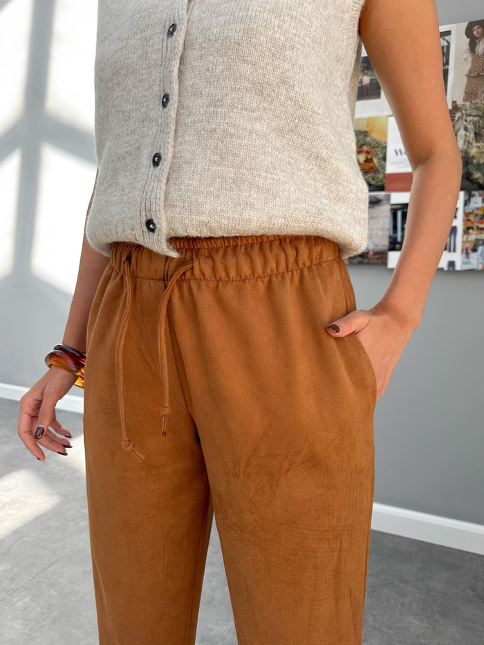 Taba Bel Lastikli Süet Pantolon