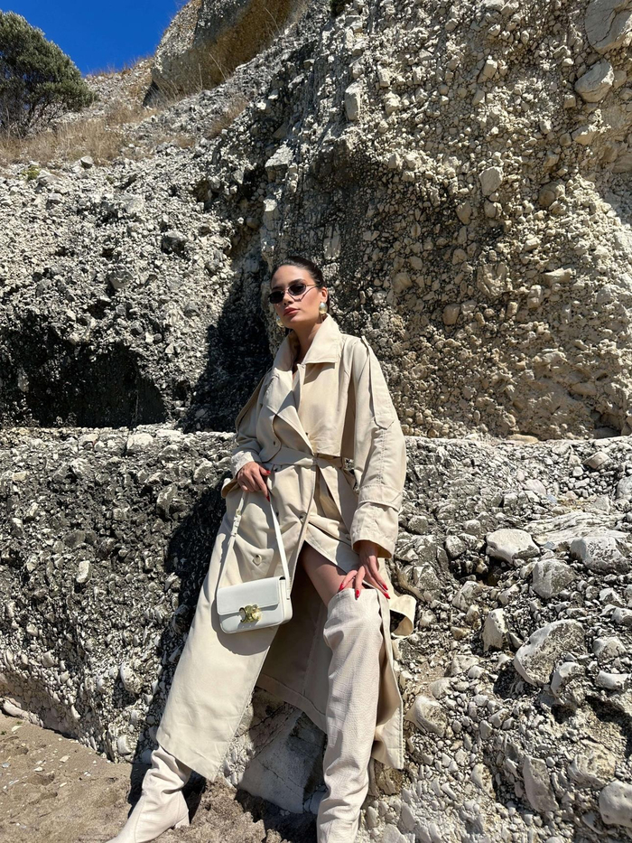 Taş Oversize Kuşaklı Trench