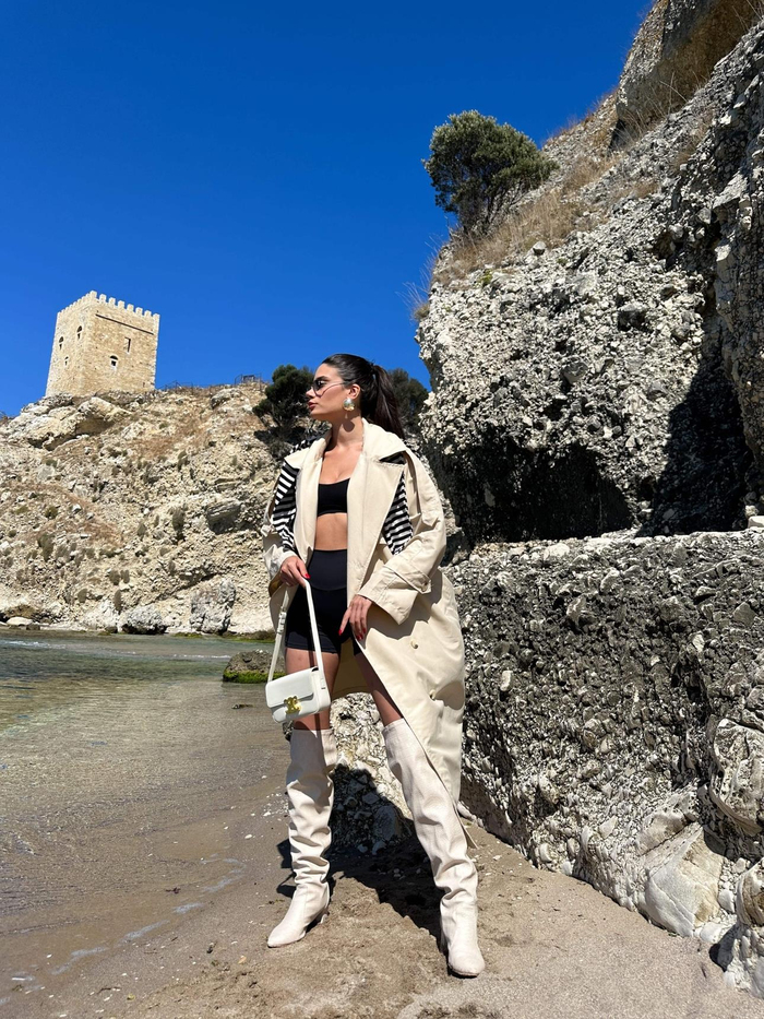 Taş Oversize Kuşaklı Trench