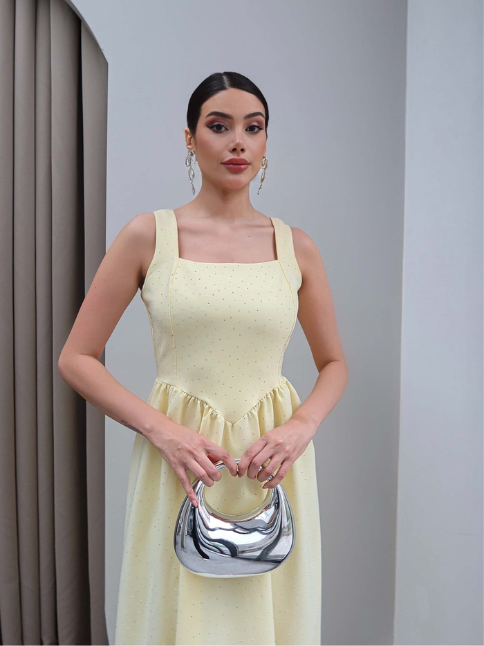 Taşlı Bel Bağlamalı Elbise