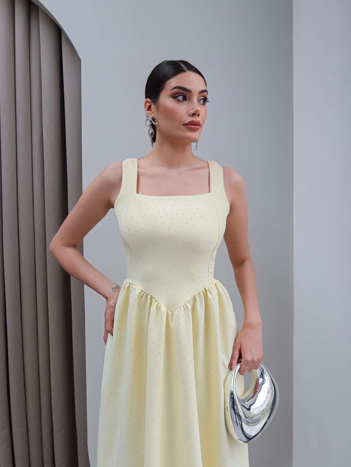 Taşlı Bel Bağlamalı Elbise