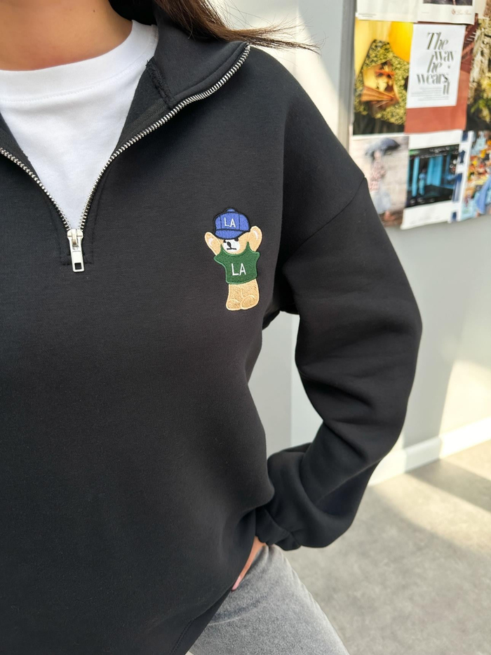 Teddy Bear Nakışlı Dik Yaka Sweatshirt