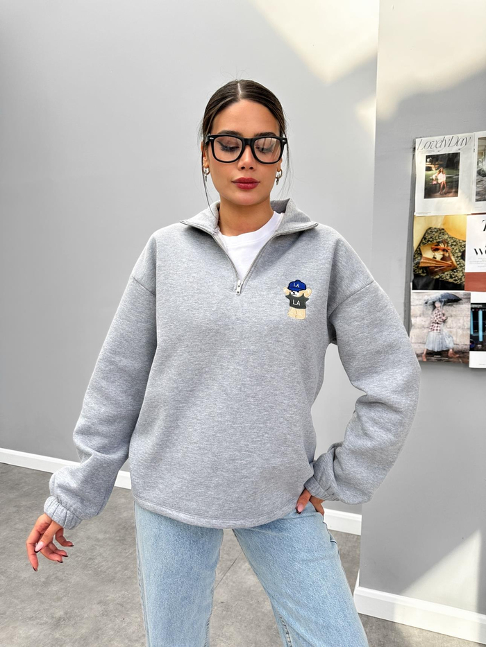 Teddy Bear Nakışlı Dik Yaka Sweatshirt