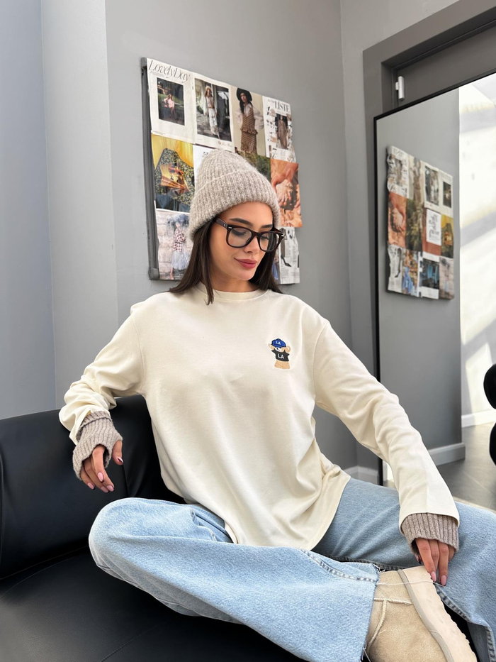 Teddy Bear Nakışlı Uzun Kol Sweatshirt