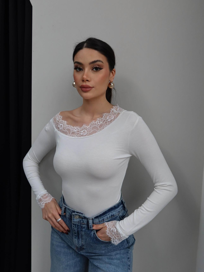 Tek Omuz Açık Dantelli Bluz