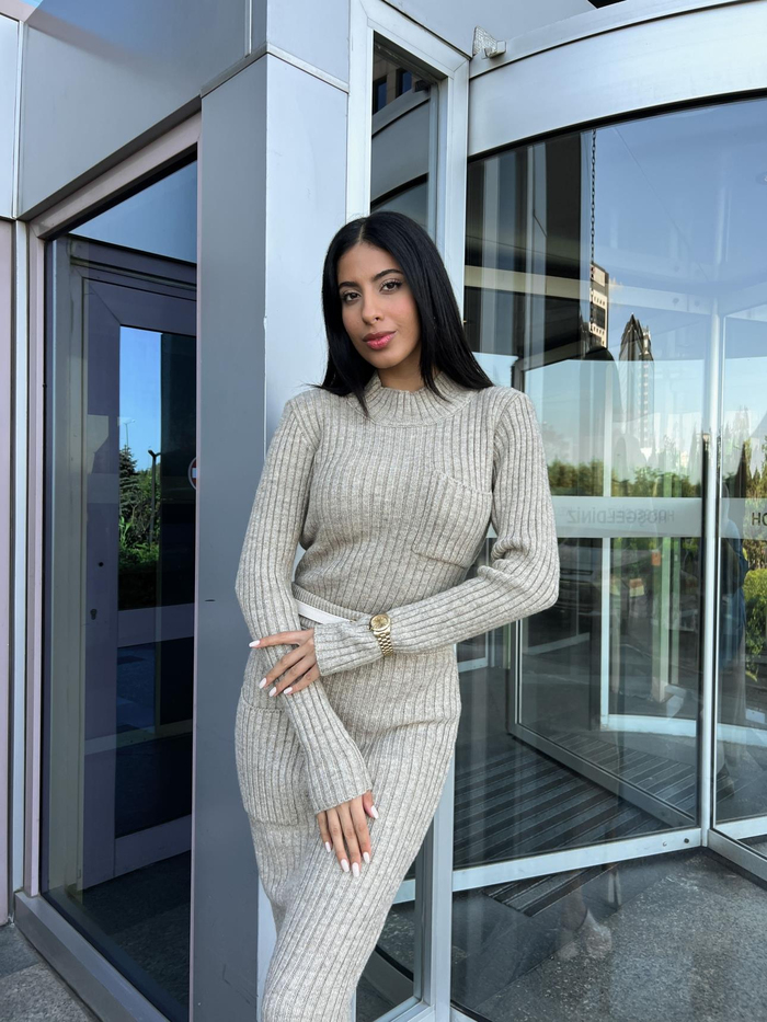 Toprak Cep Detay Triko Kazak