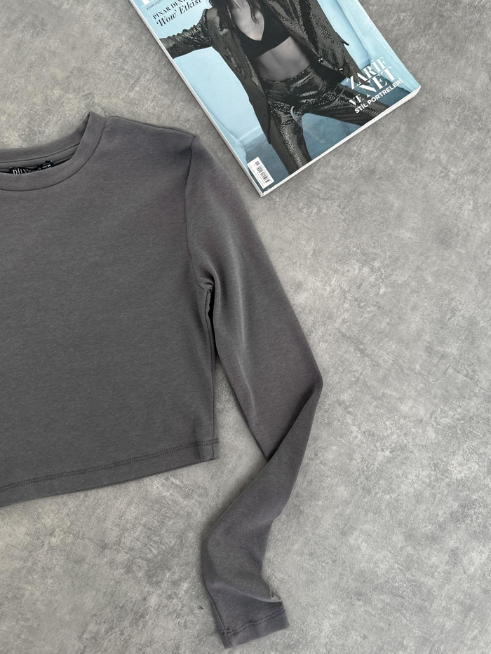 Uzun Kollu Basic Crop Top