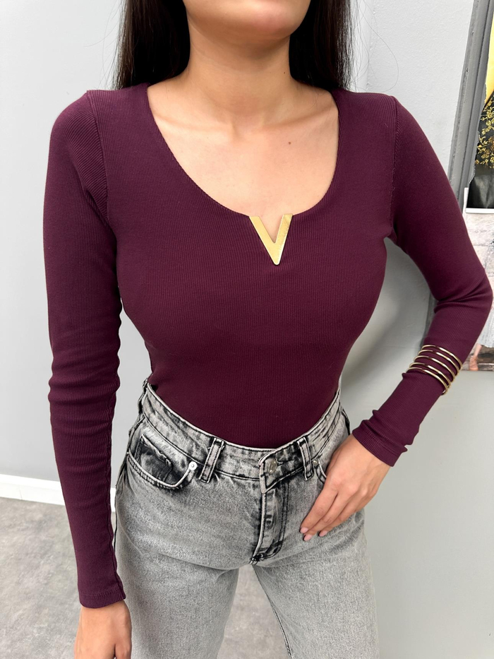 V Yaka Broşlu Fitilli Body