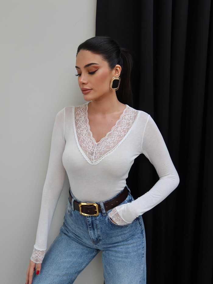 V Yaka Dantelli Bluz