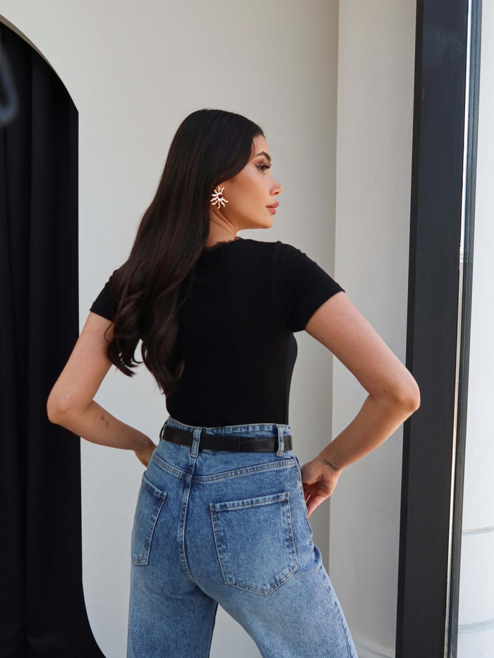 V Yaka Dantelli Tshirt