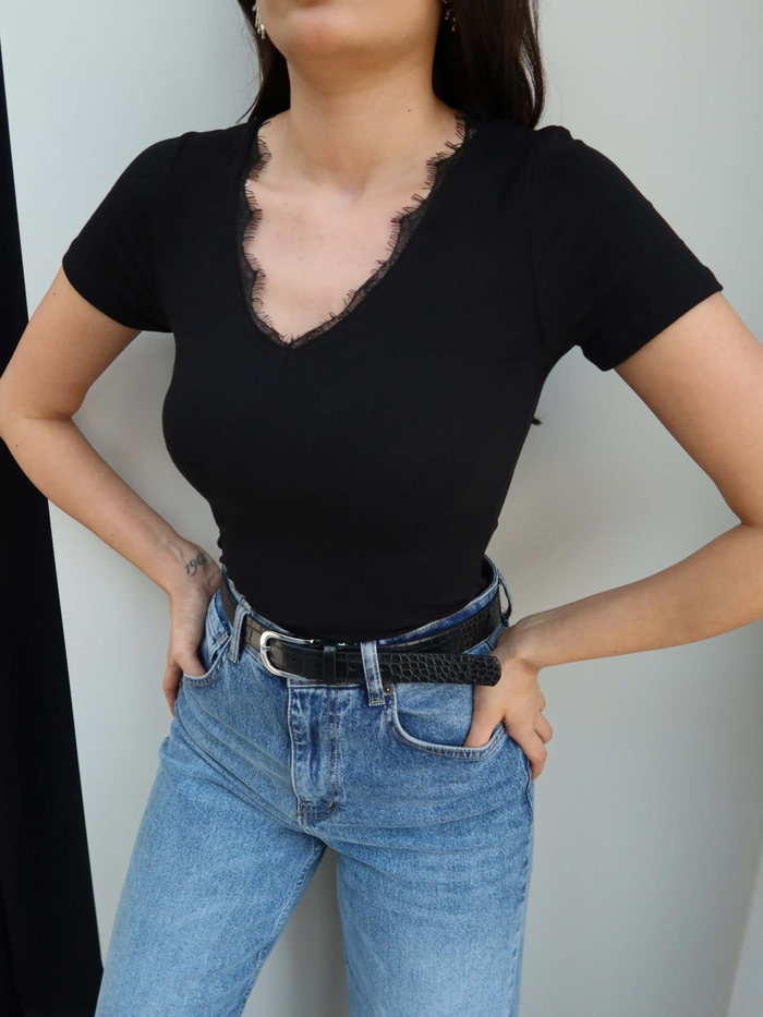 V Yaka Dantelli Tshirt