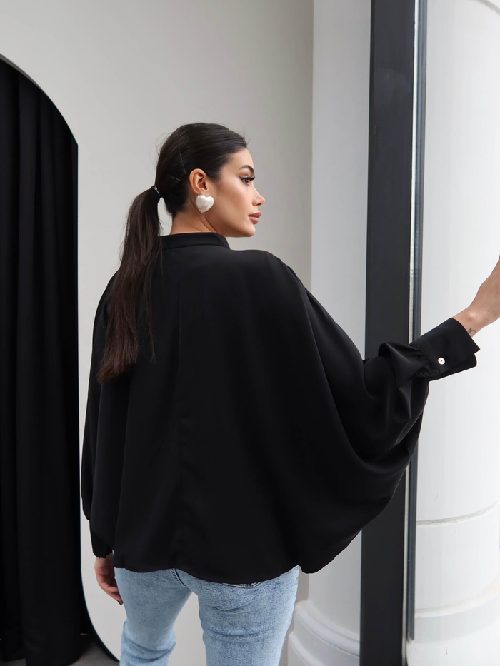 V Yaka Dökümlü Gömlek