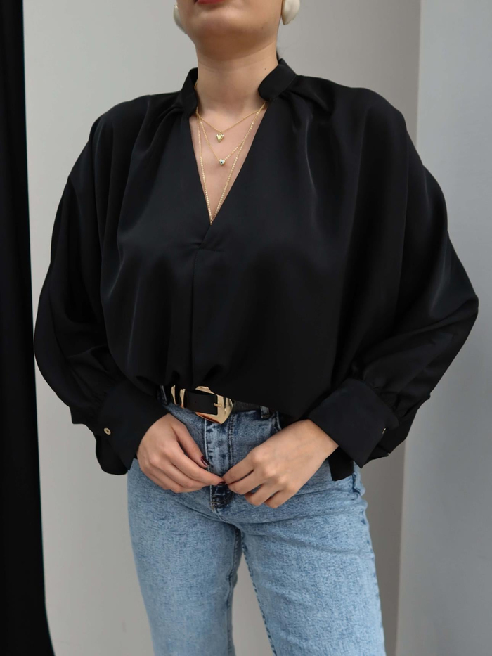 V Yaka Dökümlü Gömlek