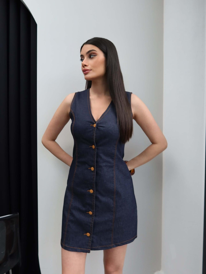 V Yaka Ön Düğmeli Denim Elbise
