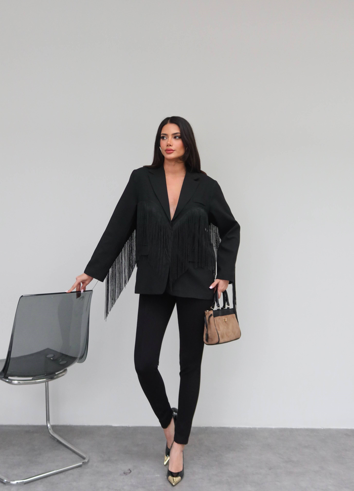 Vatkalı Püskül Detaylı Blazer Ceket