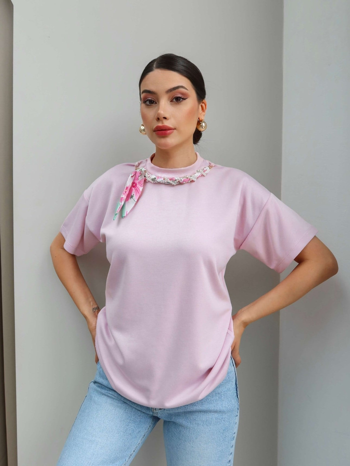 Yaka İnci Fularlı Modal Tshirt