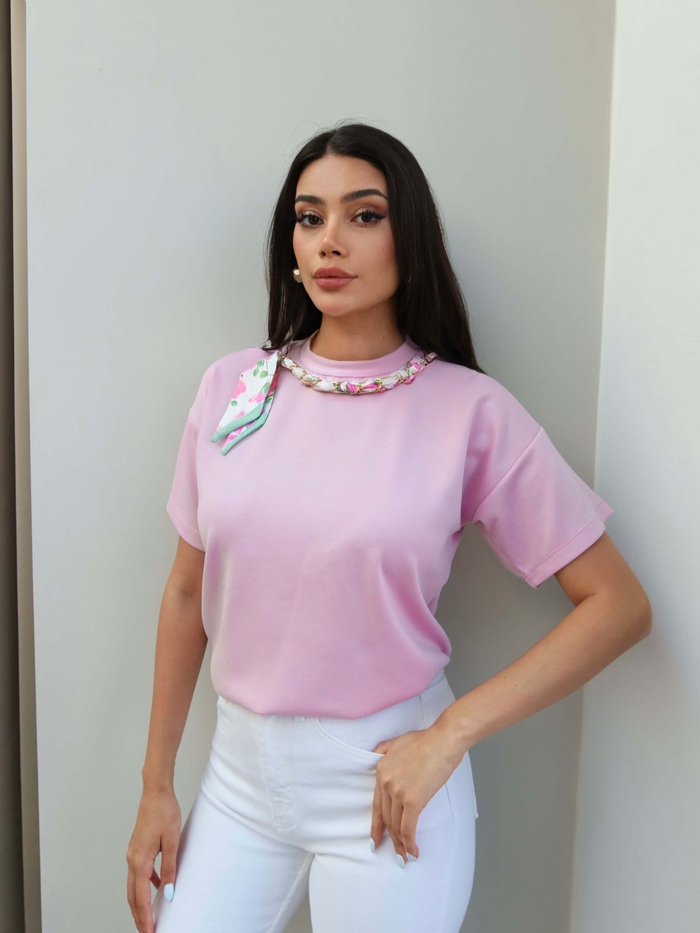 Yaka İnci Fularlı Modal Tshirt