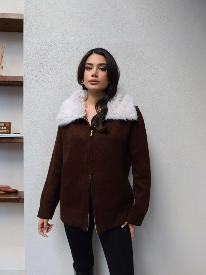 Yaka Kürklü Fermuarlı Triko Hırka