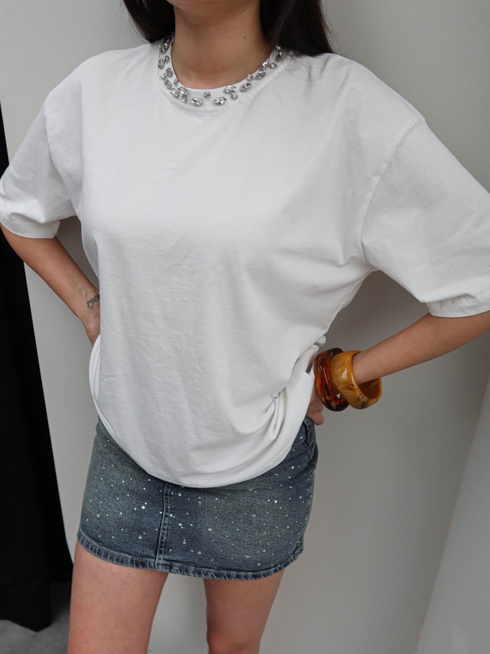 Yaka Taş İşlemeli Tshirt