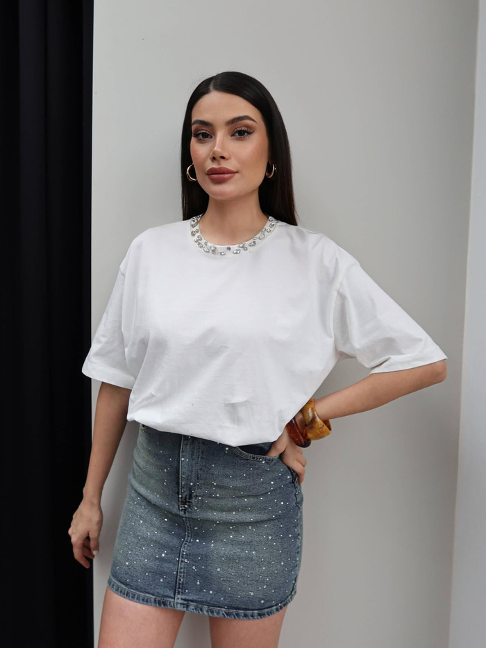 Yaka Taş İşlemeli Tshirt