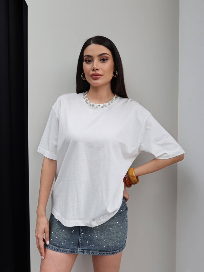 Yaka Taş İşlemeli Tshirt