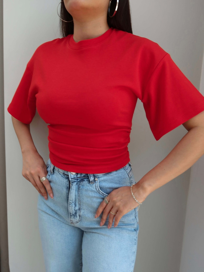Yan Büzgülü Crop Tshirt