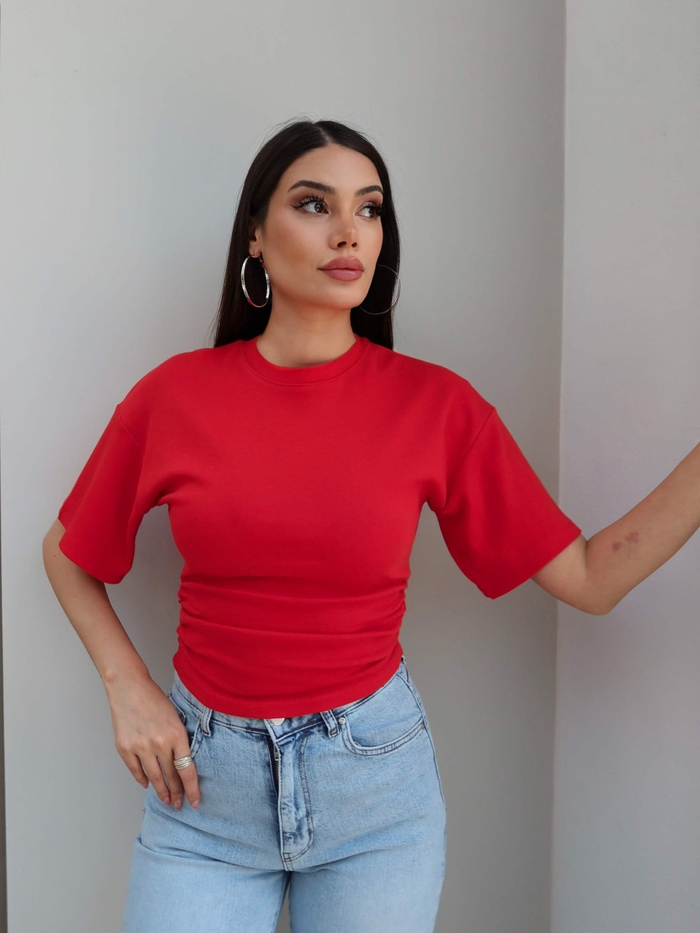 Yan Büzgülü Crop Tshirt