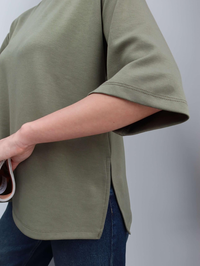 Yan Yırtmaçlı Tshirt