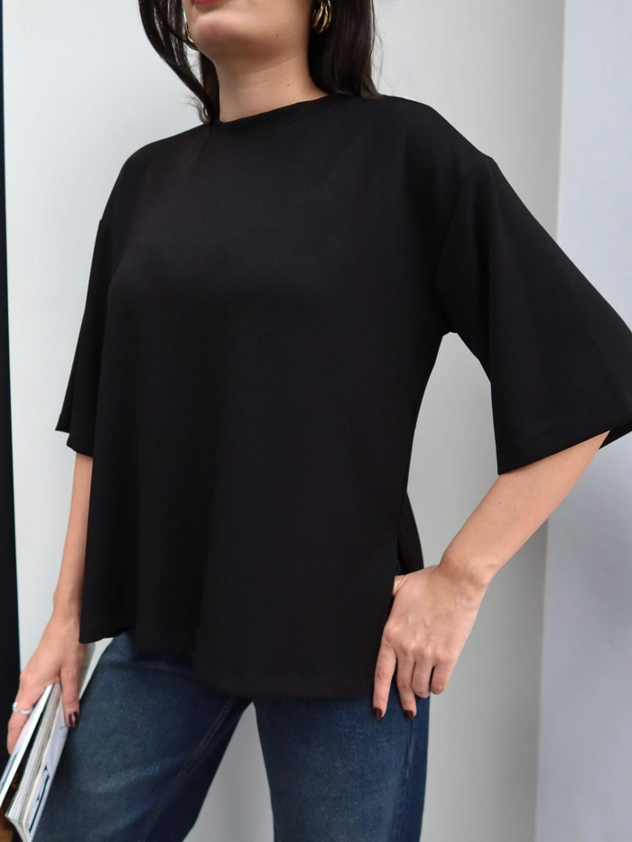 Yan Yırtmaçlı Tshirt