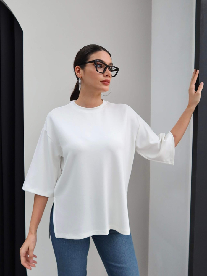 Yan Yırtmaçlı Tshirt