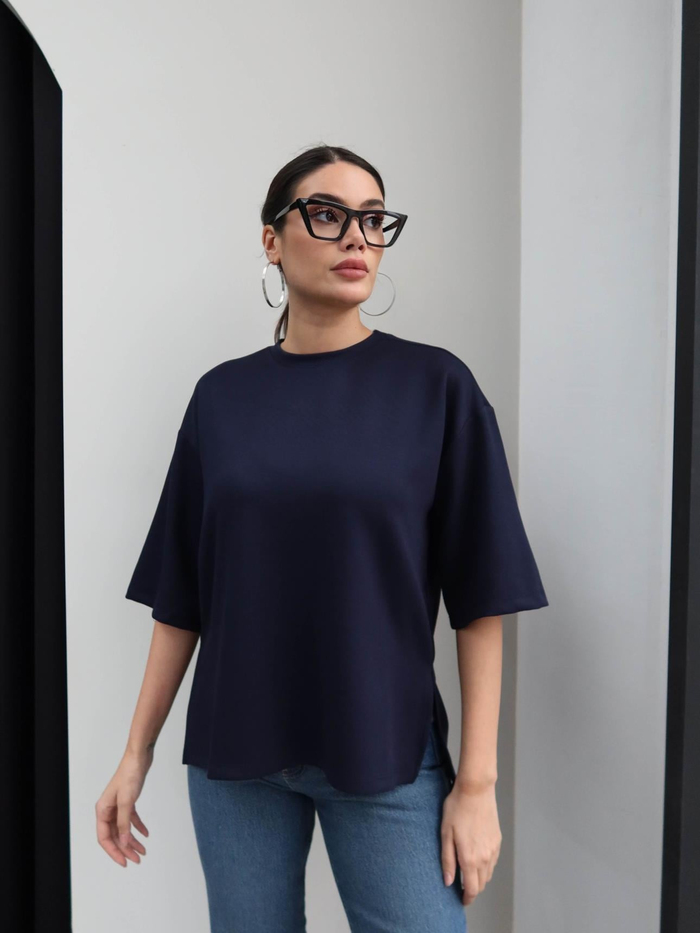 Yan Yırtmaçlı Tshirt