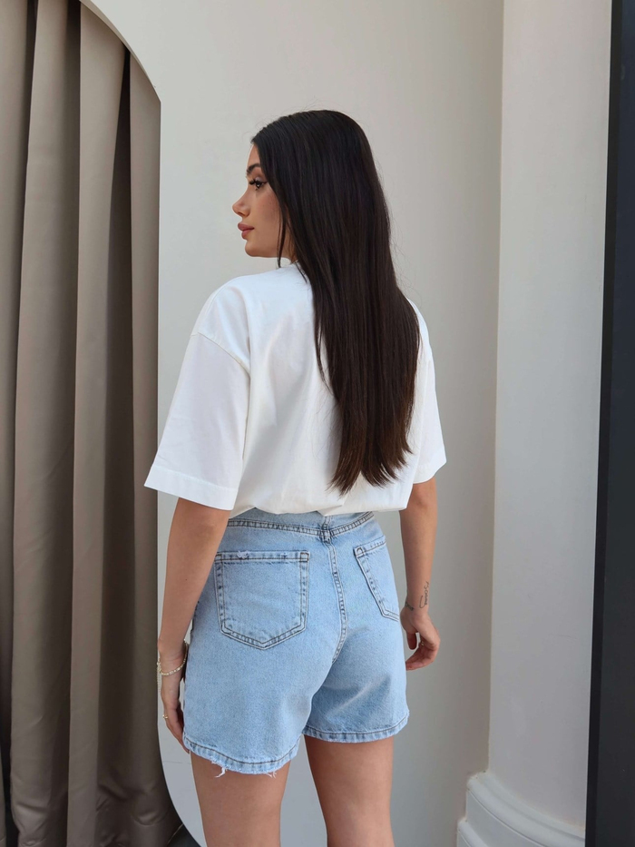 Yıkamalı Denim Şort