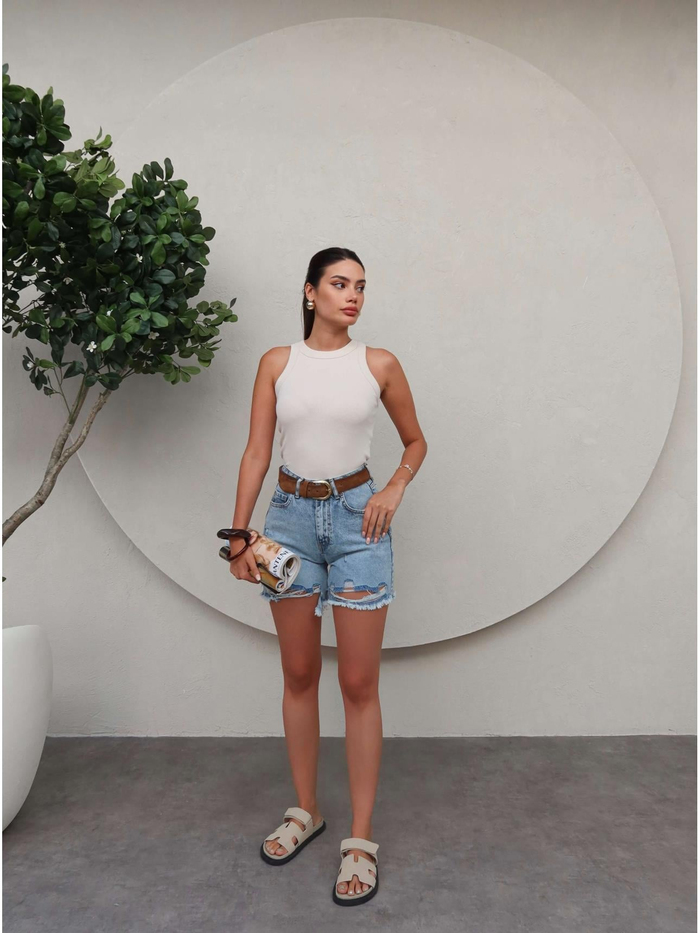 Yırtık Detay Denim Şort