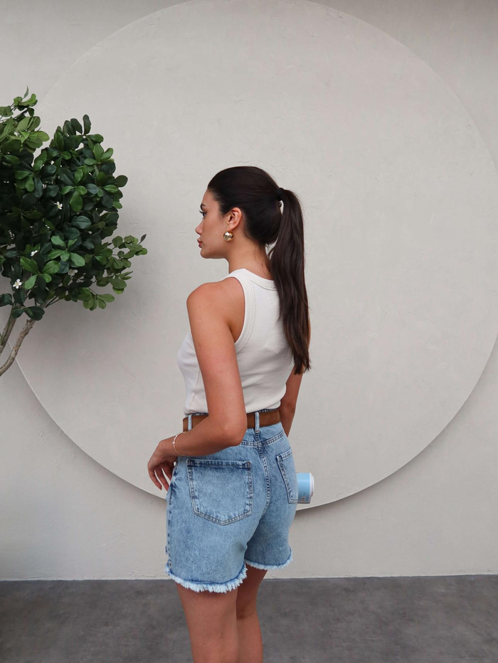 Yırtık Detay Denim Şort