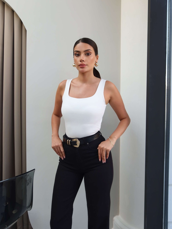 Yüksek Bel Boru Paça Jean