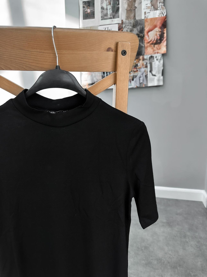 Yüksek Yakalı Basic Tshirt