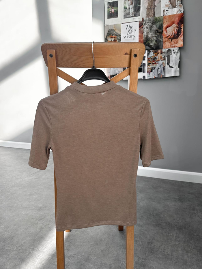 Yüksek Yakalı Basic Tshirt