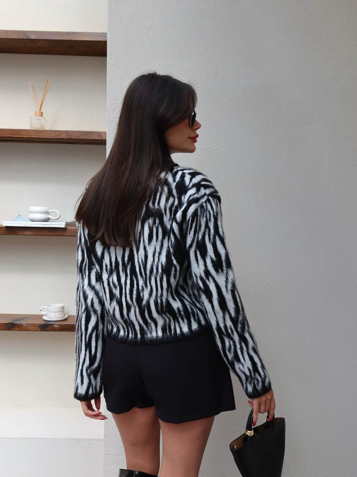 Zebra Desen Düğmeli Hırka