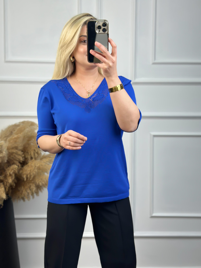 Yaka Detaylı Kısa  Kol Bluz SAKS-23YUST000040