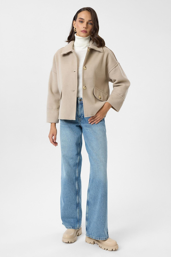 Cep Kapaklı Düğmeli Kaşe Kısa Kaban