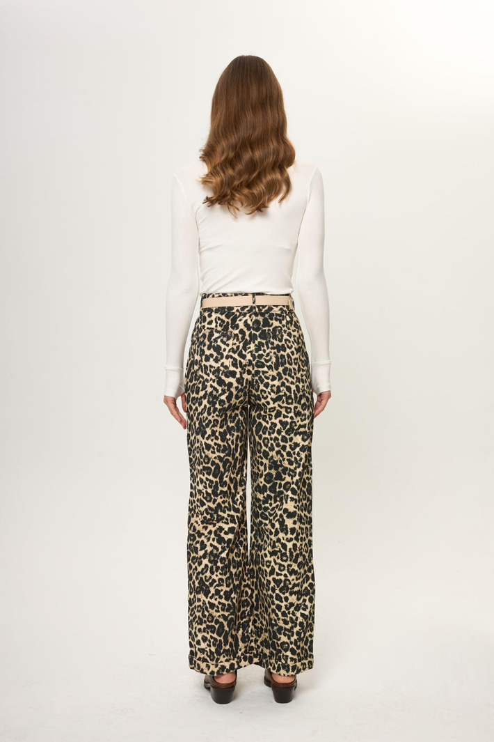 Leopar Desenli Yıkamalı Pantolon