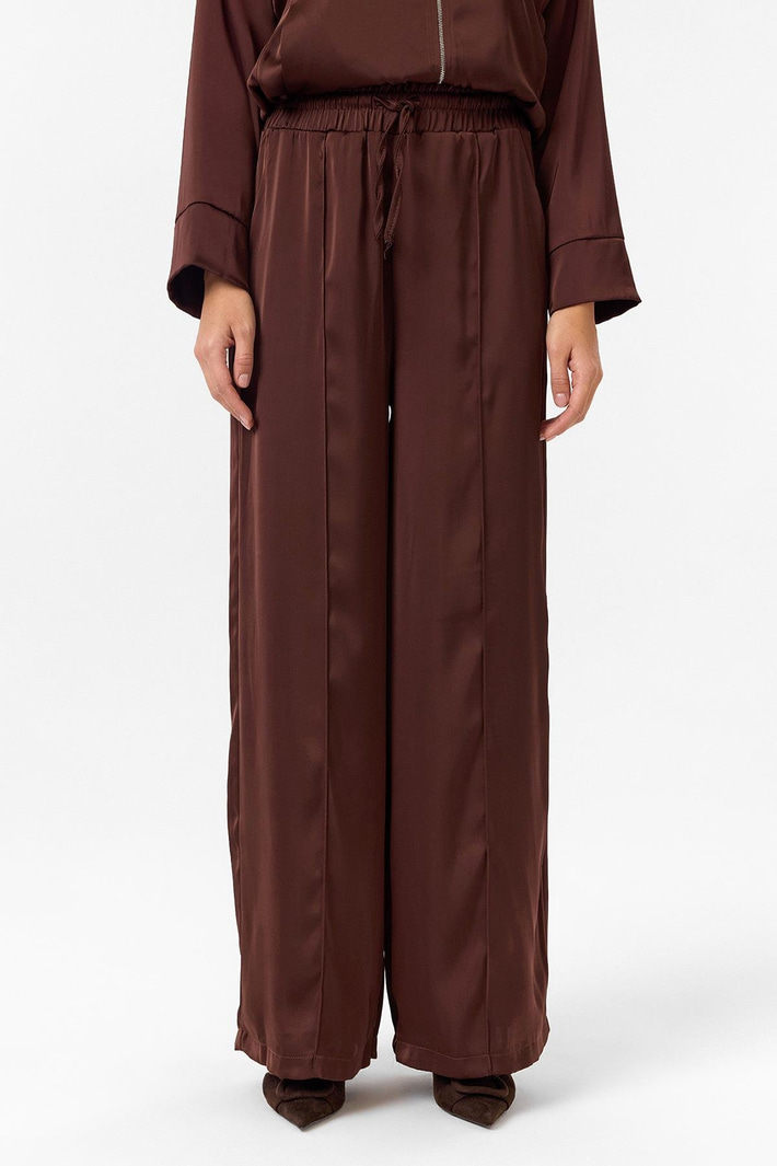 Önü Çimalı Saten Pantolon