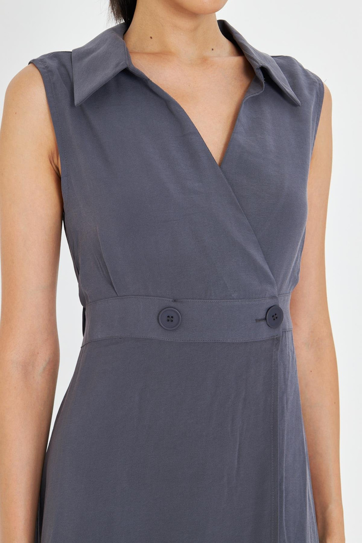 Çift Düğmeli Sıfır Kol Elbise