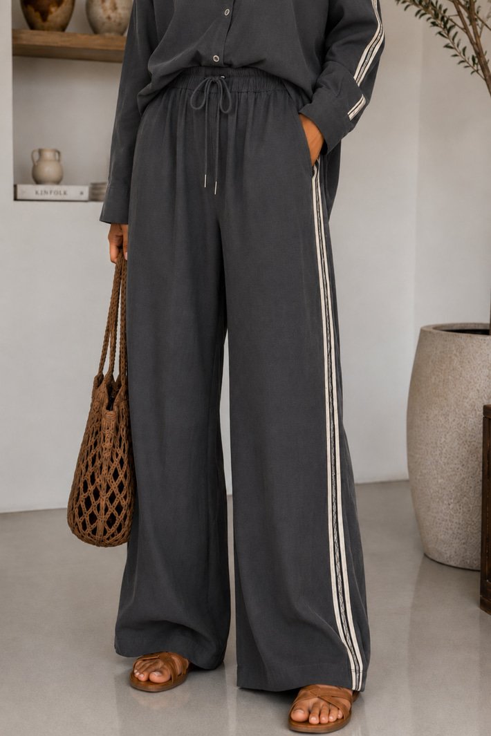Şerit Detaylı Pantolon